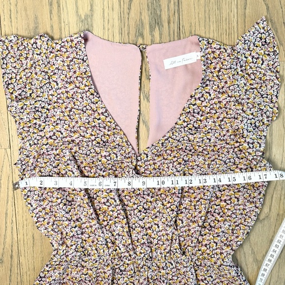 All In Favor Women’s Floral Flutter Sleeve Hi Low Ruffle Hem Lined Dress Size S - Picture 11 of 12